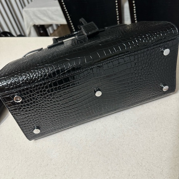 Ysl - Picture 4 of 6